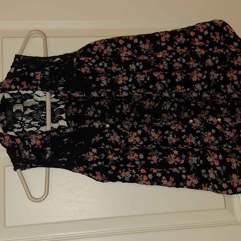 Jessica Simpson Sleeveless Dark Floral Button Down Lace Detail Small